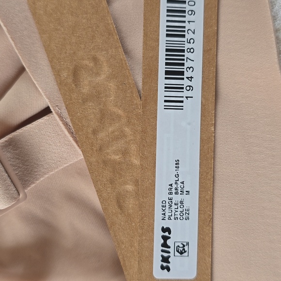 SKIMS Naked Plunge Bra Size:Medium Mica - Picture 4 of 5